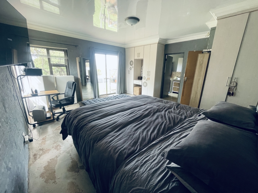 4 Bedroom Property for Sale in Silver Creek Gorge Estate North West